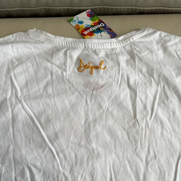 NWT - Desigual Women’s “We Are Animals” Print Short Sleeve Tee - Size L - Picture 7 of 10